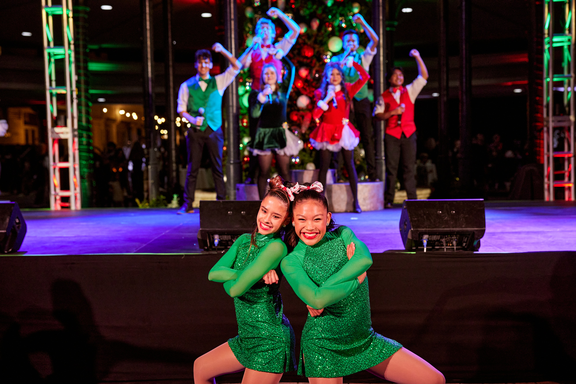 20231129-BalboaBayClub-TreeLighting-107